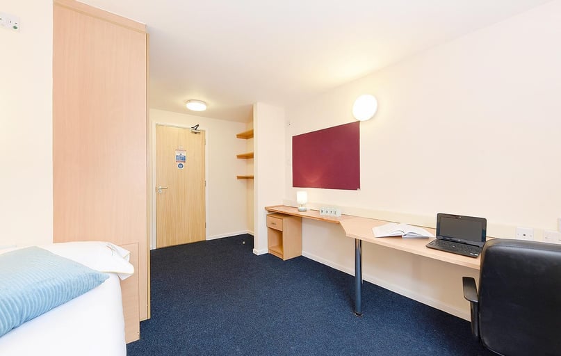Vicarage Hill, City Centre, Wrexham - Image 1